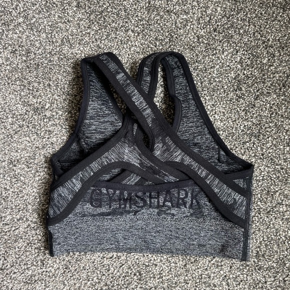 Gymshark Sports Bra - Picture 2 of 2
